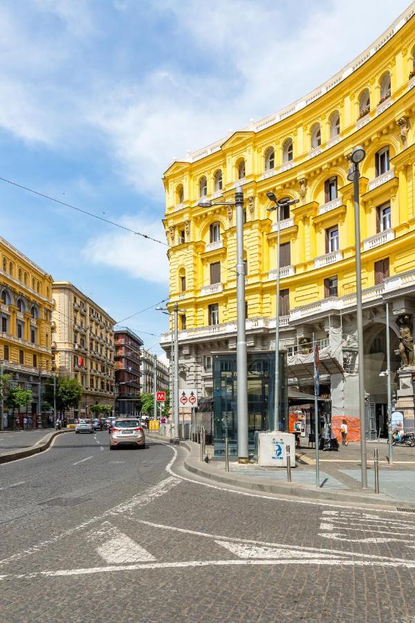 Rettifilo Family Apartment By Wonderful Italy Naples Extérieur photo